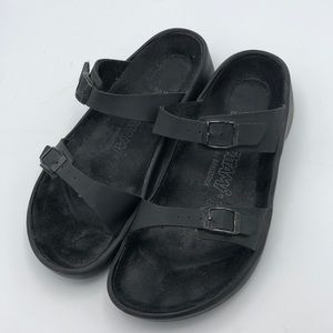 Birkenstock’s Tatami Two Strap Sandals Black Women’s Size 7